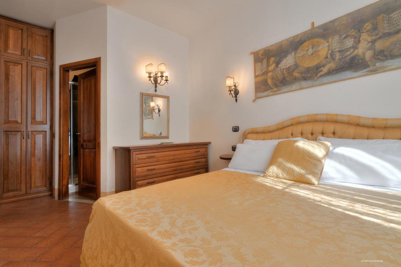 First Of Florencia Exterior foto