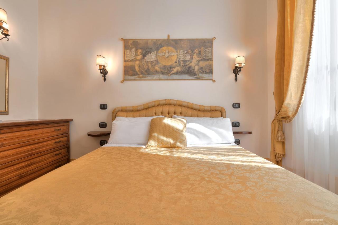 First Of Florencia Exterior foto